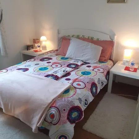 Chez Black And White Konukevi