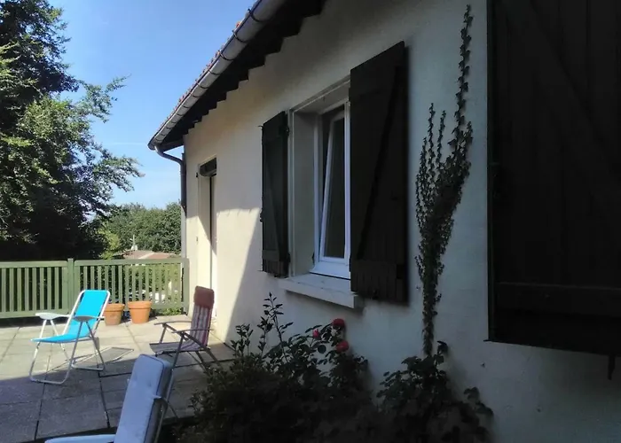 Chez Black And White 3*